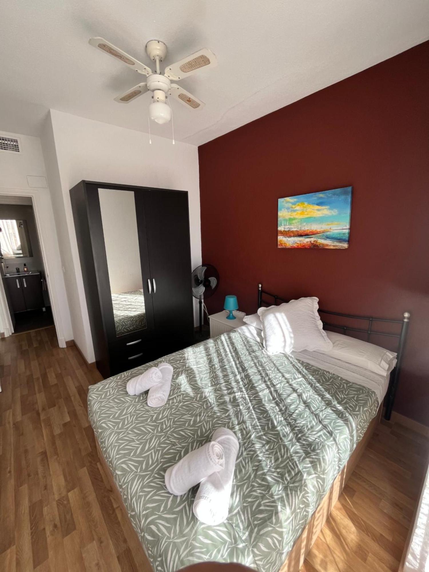 4 Bedrooms -Seneca Center Apartment لقنت المظهر الخارجي الصورة