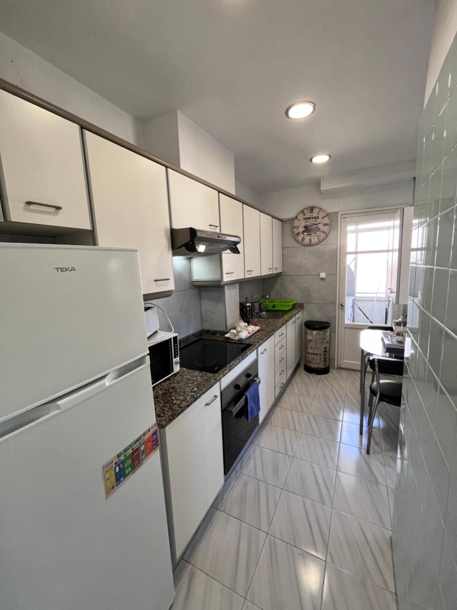 4 Bedrooms -Seneca Center Apartment لقنت المظهر الخارجي الصورة
