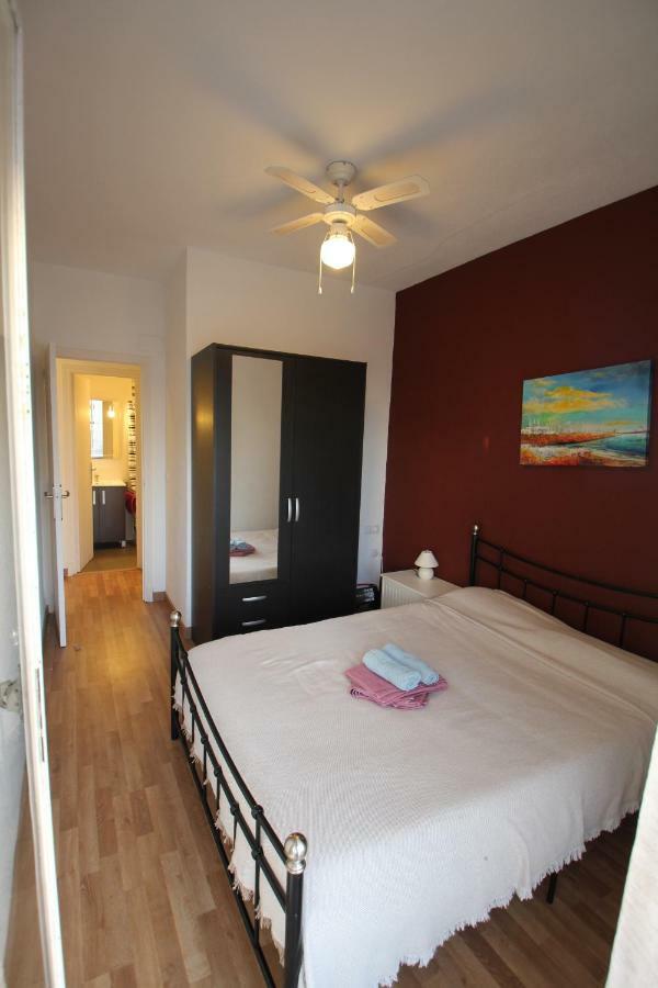4 Bedrooms -Seneca Center Apartment لقنت المظهر الخارجي الصورة